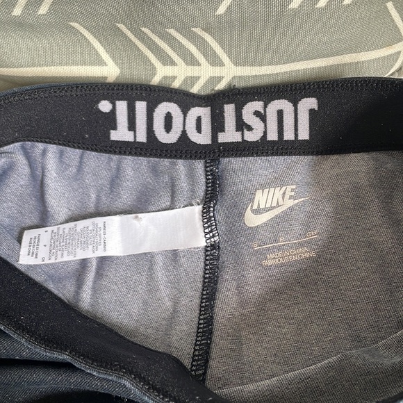 Nike leggings - Picture 4 of 5